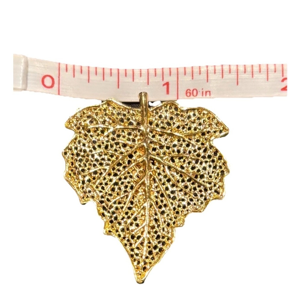 Vintage Gold Tone Maple Leaf Brooch Filigree Pin Jewelry Estate Gift Box - Picture 11 of 12